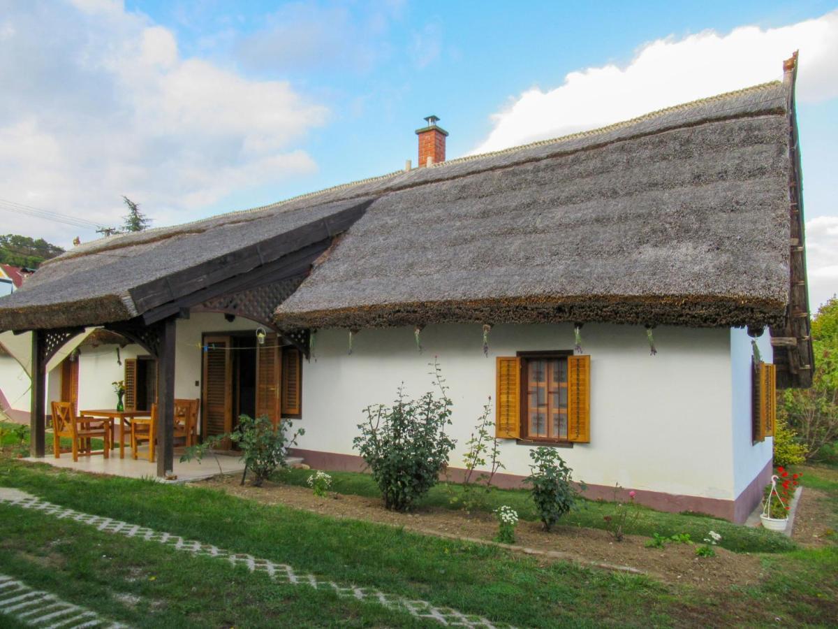 Holiday Home Szijarto - Bgk111 By Interhome Balatongyörök Eksteriør billede
